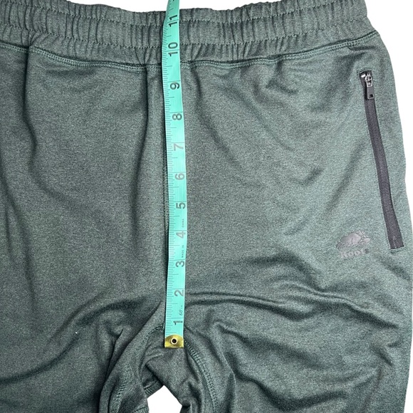 Roots • Active Tech Zip Pocket Joggers • Forest Green • XS - Picture 8 of 12